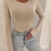 Klasyczne body jasny beż - obrazek 4