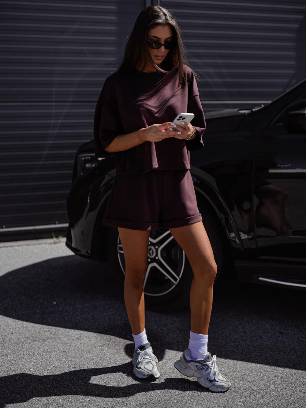 Komplet Damski Relax Fit – Oversize T-shirt i Szorty - czekolada - obrazek 2
