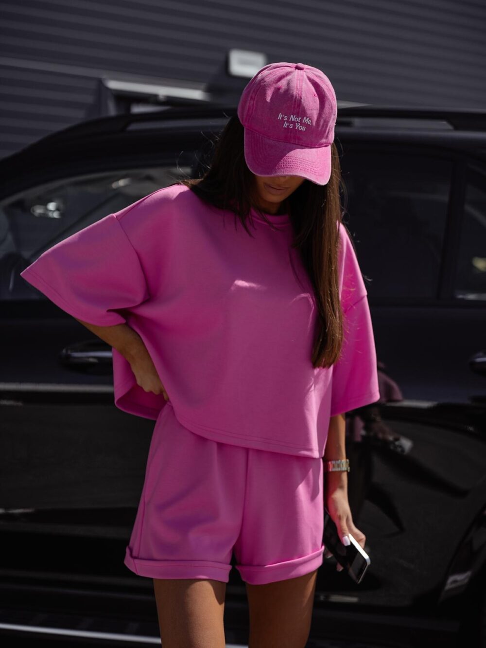 Komplet Damski Relax Fit – Oversize T-shirt i Szorty - cukierek - obrazek 4