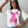 T-shirt Oversize z Nadrukiem Balonowego Misia GO ON – Biały – OLAVOGA