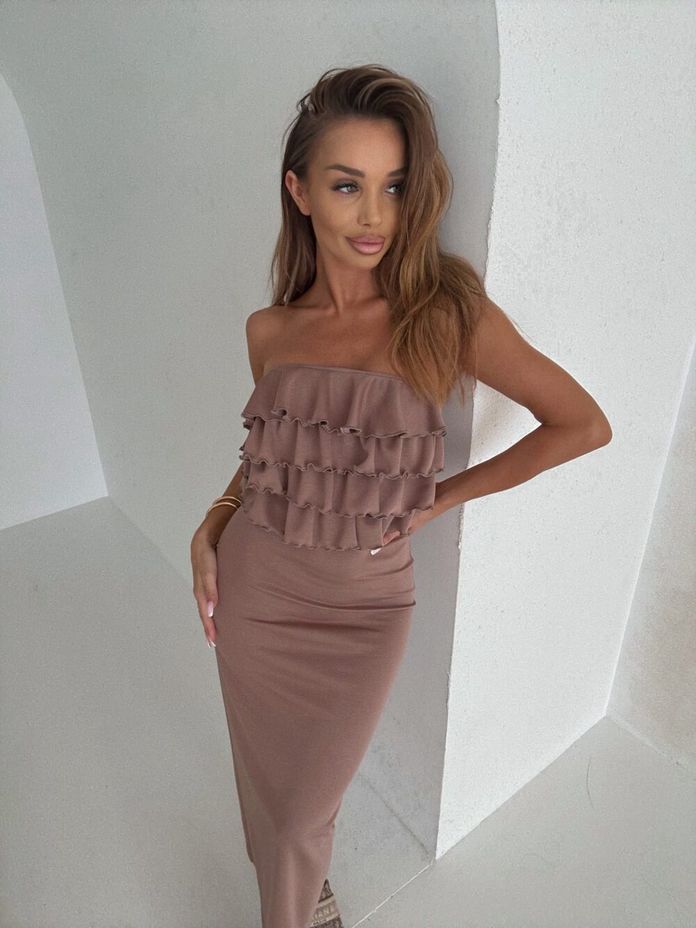 Delikatna Elegancja – Komplet Top + Spódnica w Odcieniu Mocca - obrazek 4