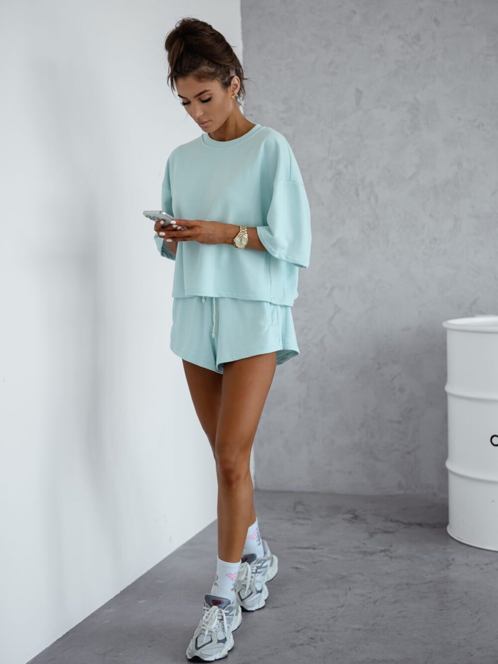 Komplet Damski Relax Fit – Oversize T-shirt i Szorty – mięta - obrazek 3
