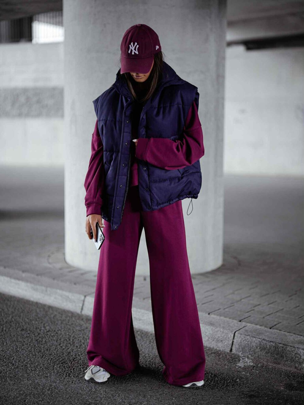 Kamizelka City Flow – Oversize Granat - obrazek 2