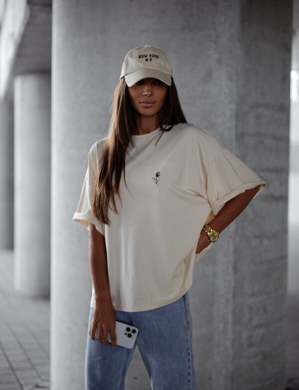 T-shirt "De La Rose" – Oversize Street Look - ecru