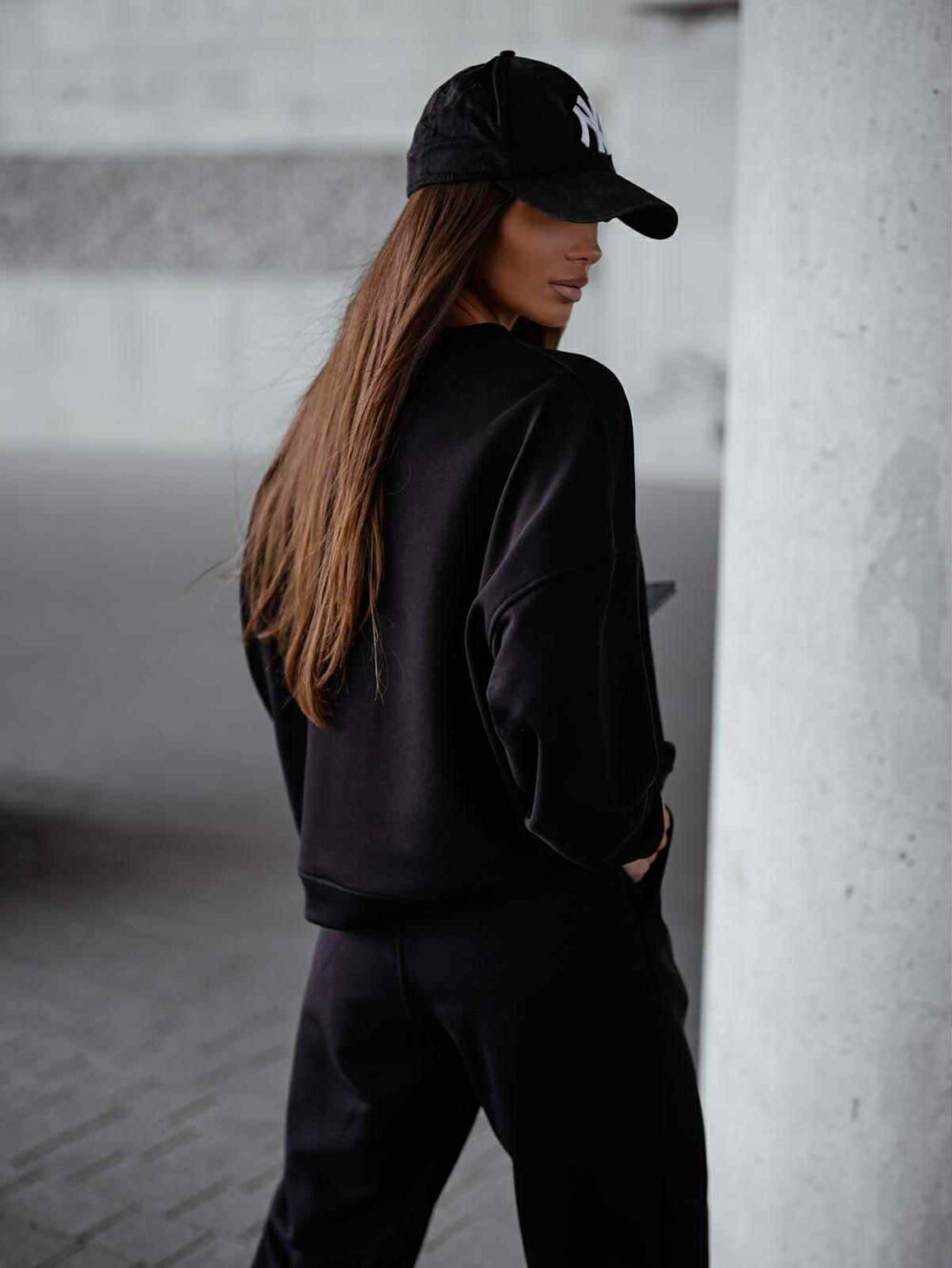 Komplet dresowy Relaxed Fit - czarny - obrazek 4