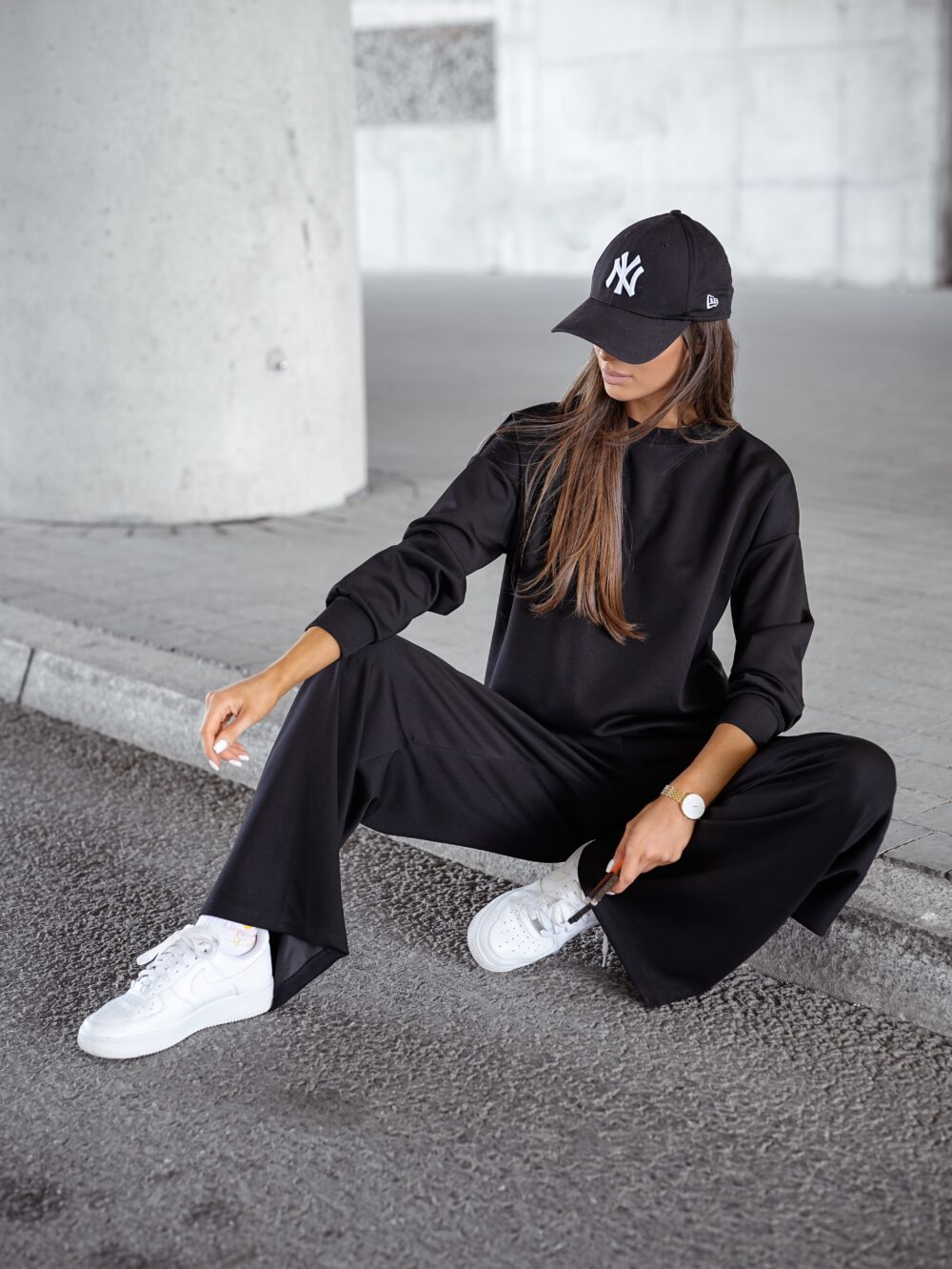 Komplet City Relax – 2w1 dres w stylu oversize - czarny - obrazek 3