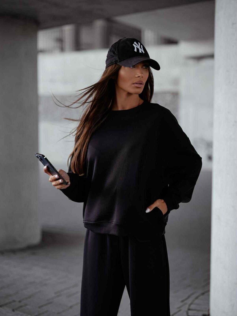 Komplet dresowy Relaxed Fit - czarny - obrazek 3