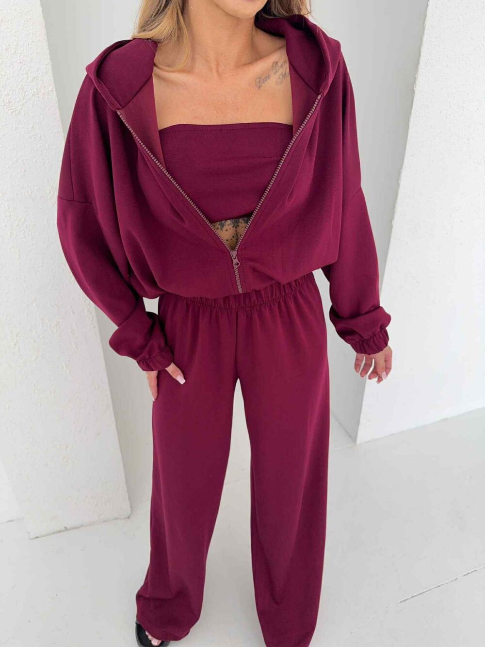 Komplet Cozy Elegance bluza, spodnie i top – burgund - obrazek 3