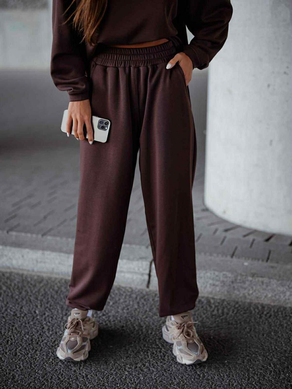 Komplet dresowy Relaxed Fit - czekolada - obrazek 4