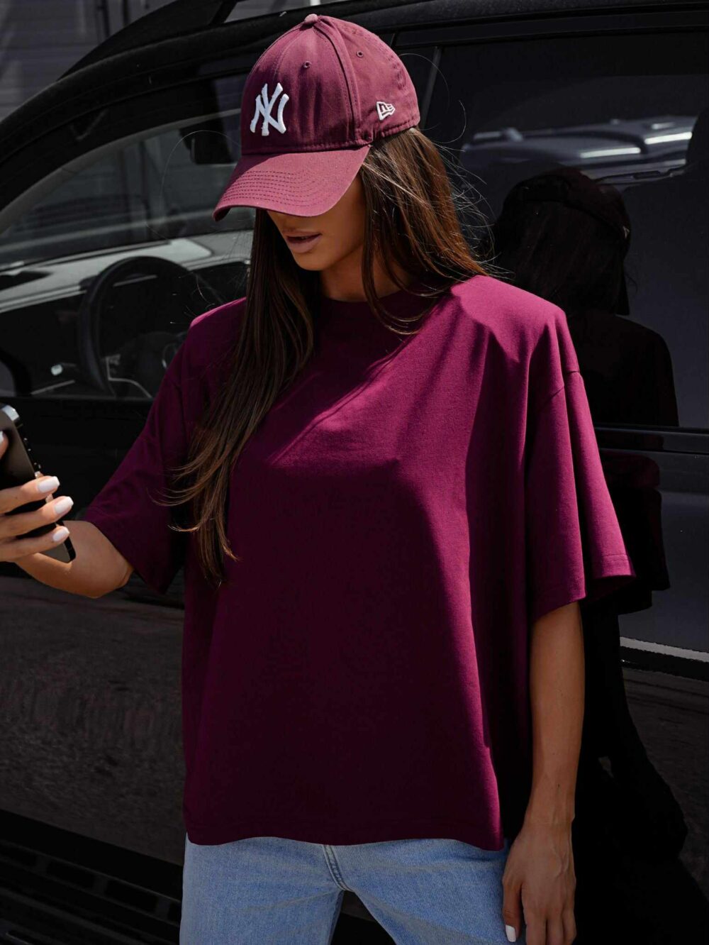 Klasyczny T-shirt oversize burgundowy - obrazek 2