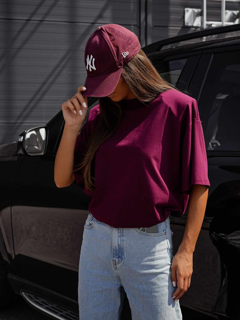 Klasyczny T-shirt oversize burgundowy - obrazek 3