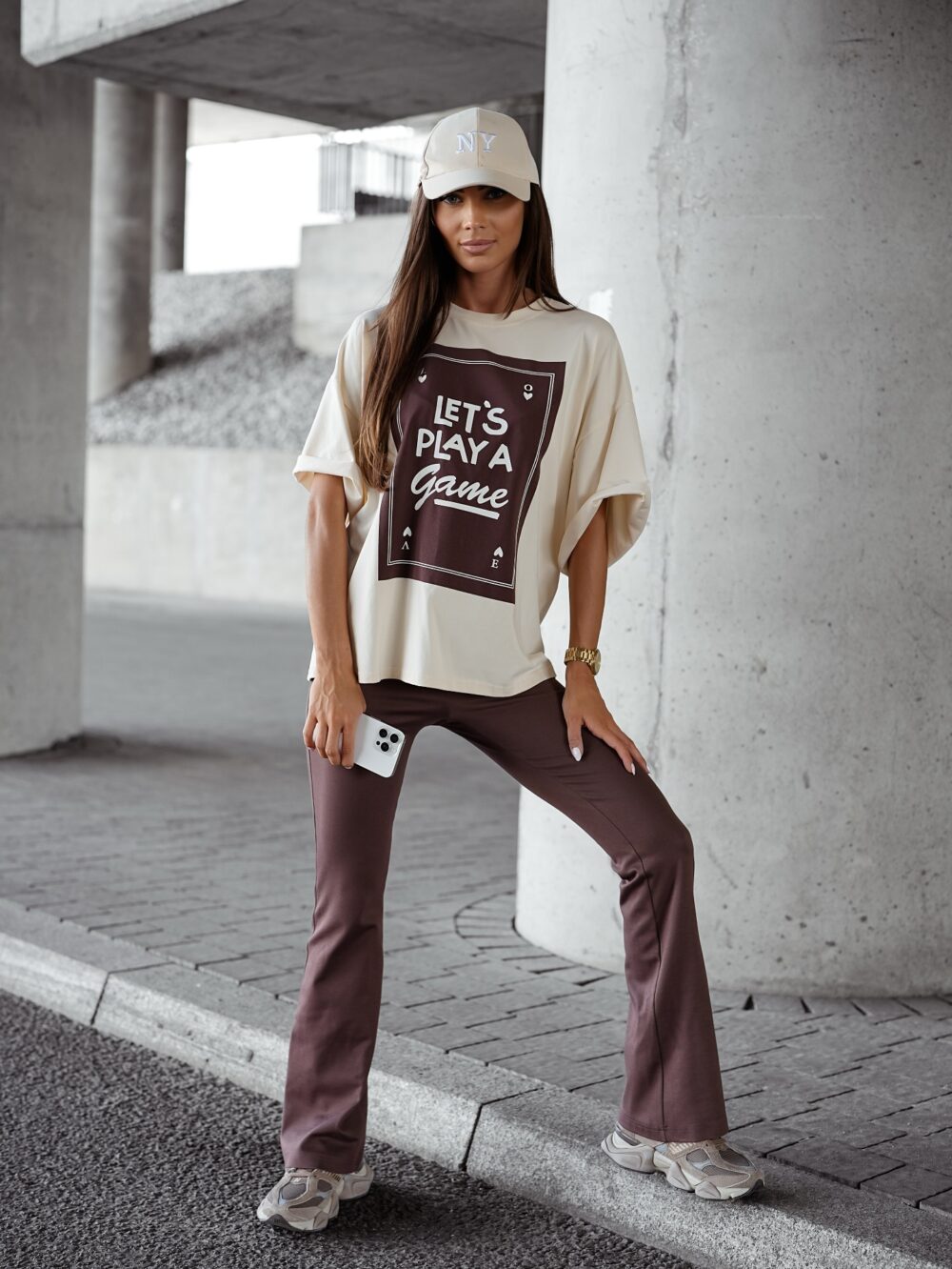 T-shirt oversize let's play - ecru - obrazek 2