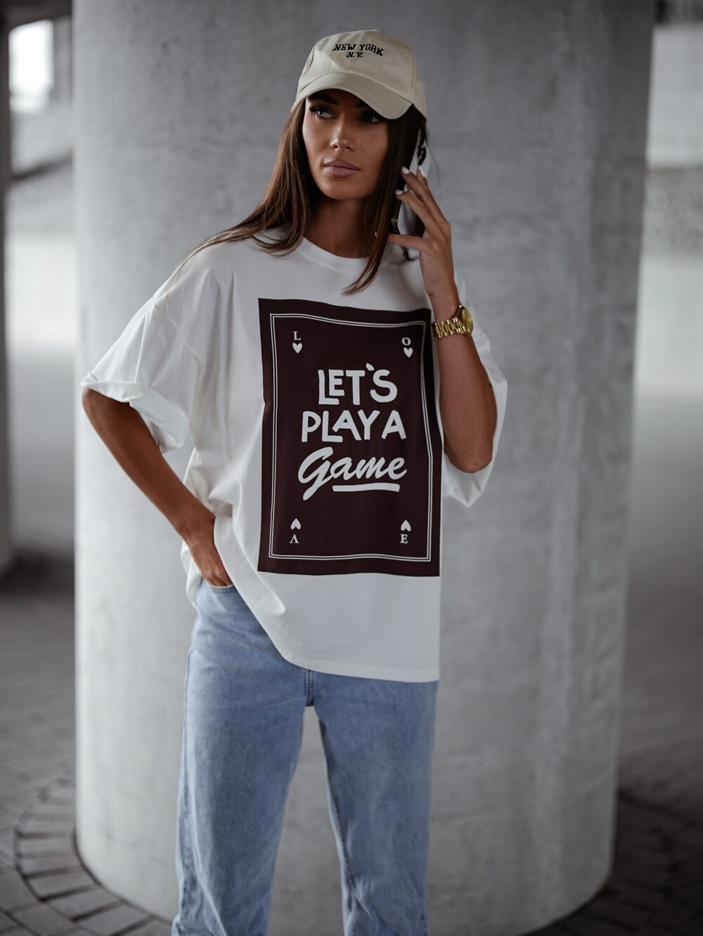 T-shirt oversize let's play - biały - obrazek 3