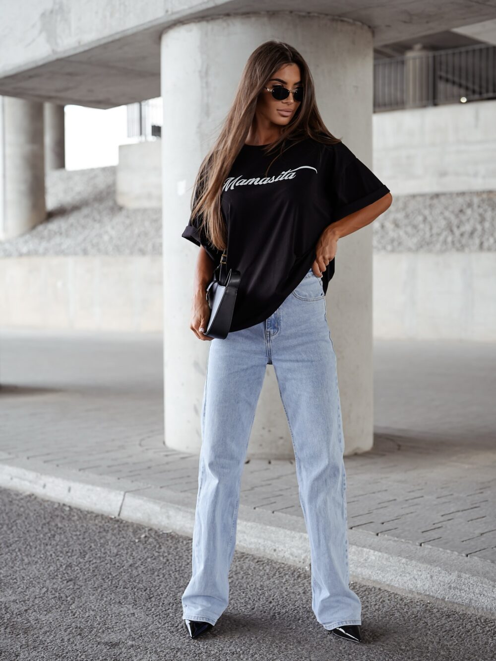 T-shirt oversize Mamasita - czarny - obrazek 2