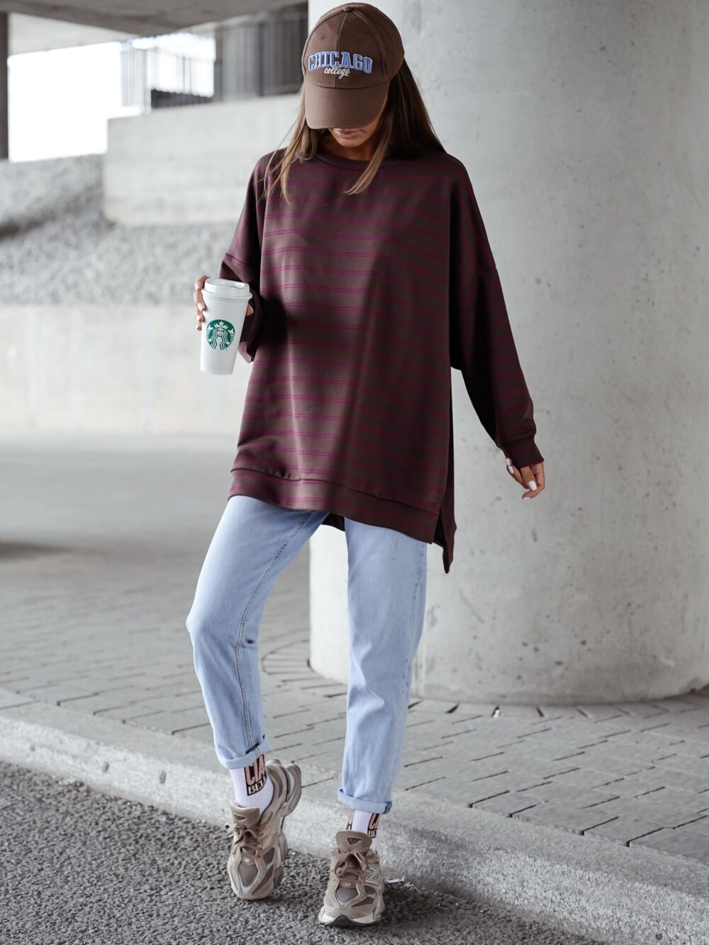 Bluza Oversize Mucha wersja long - czekolada - obrazek 2
