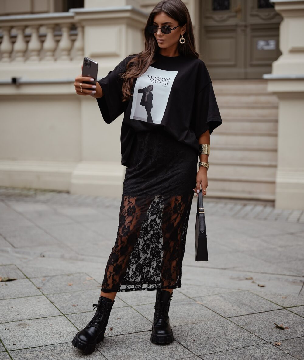 T-shirt Oversize Fashion is Bigger Than Me - czarny - obrazek 2