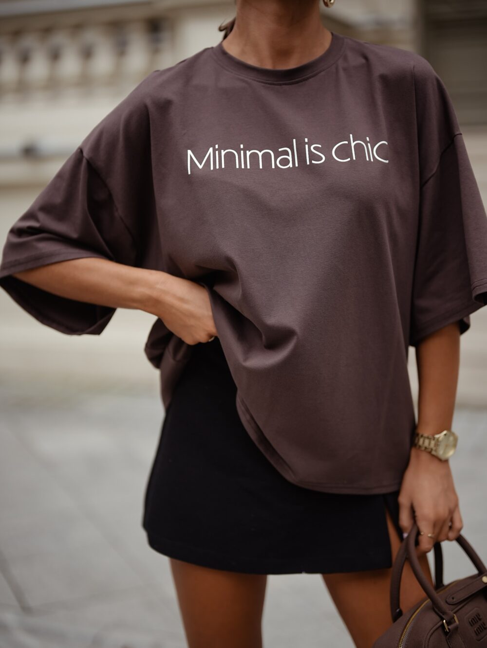 T-shirt Minimal Chic - czekoladowy - obrazek 3