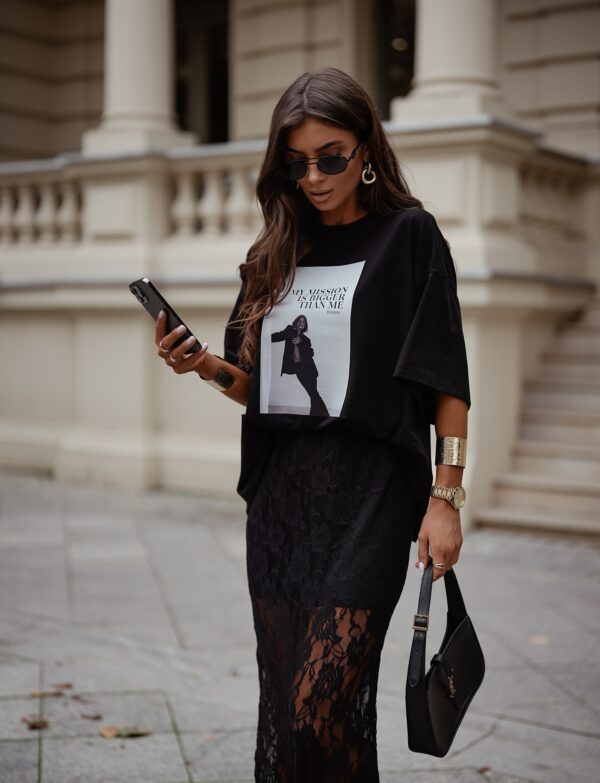 T-shirt Oversize Fashion is Bigger Than Me - czarny