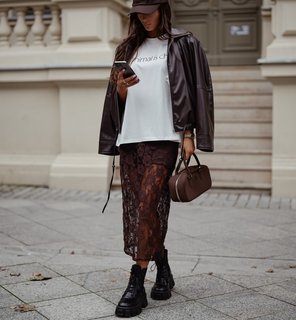 T-shirt Minimal Chic - biały - obrazek 2