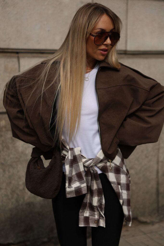 czekoladowa kurtka bomberka damska