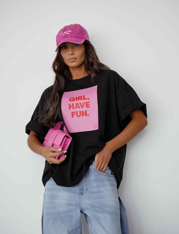 Girl, Have Fun T-shirt – czarna koszulka oversize