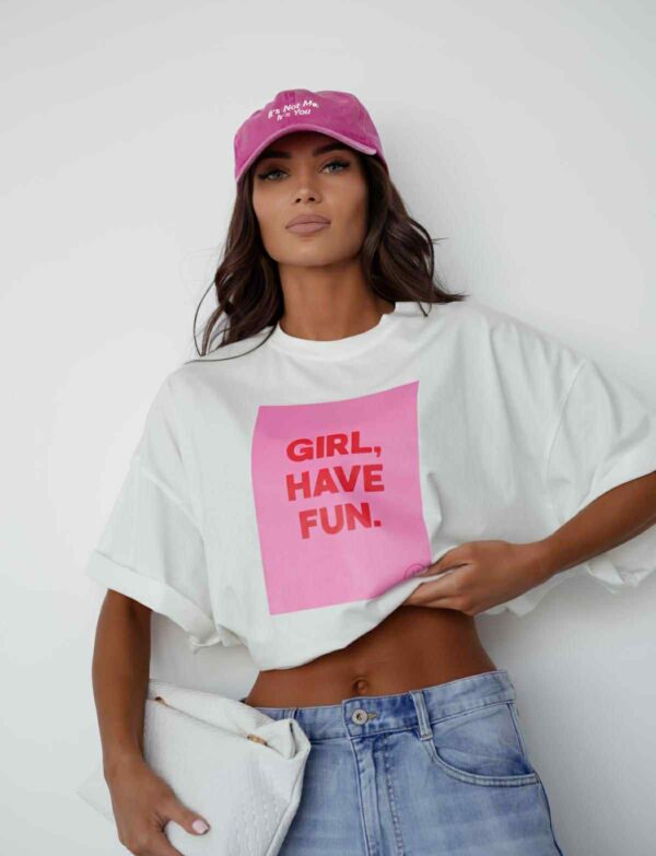 Girl, Have Fun T-shirt – biała koszulka oversize
