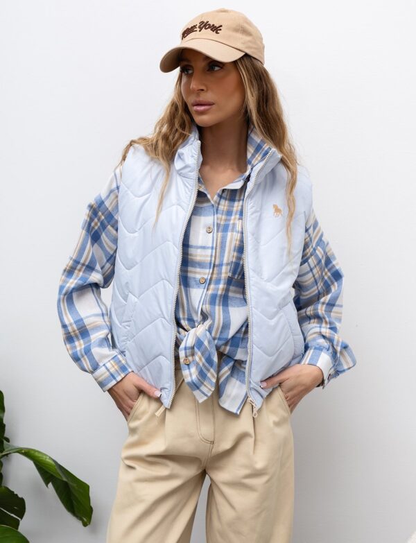 Pikowany bezrękawnik krótki - baby blue